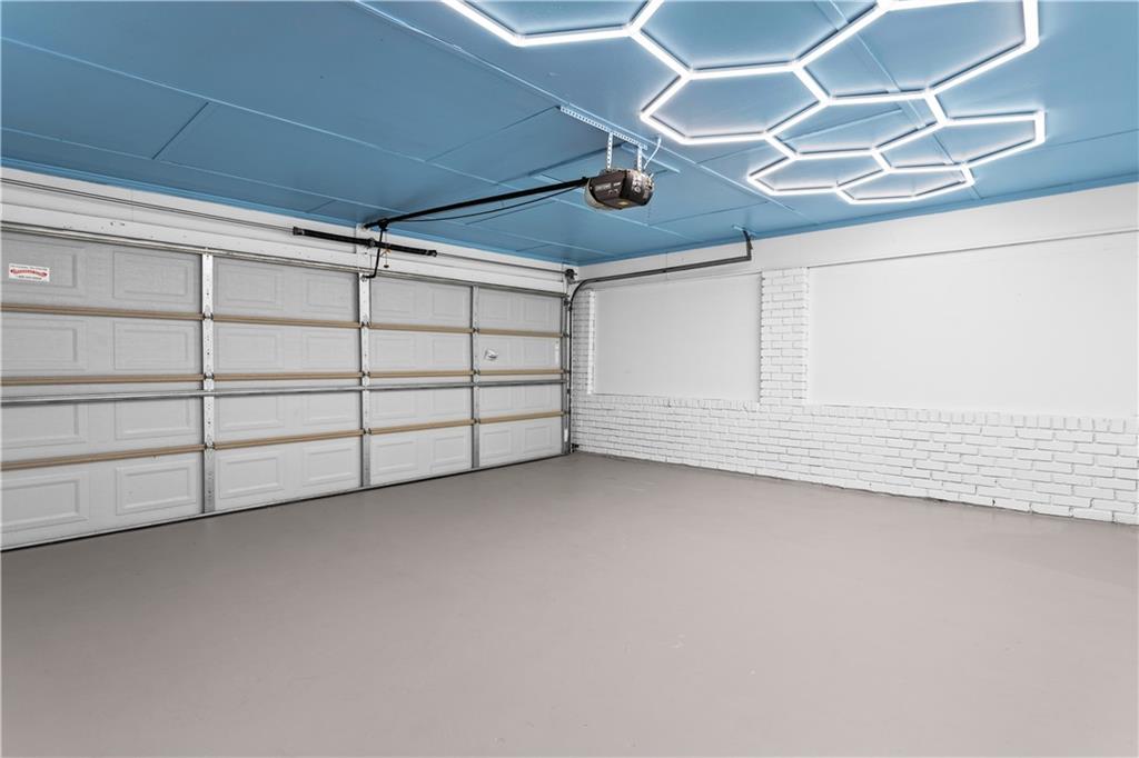 2304 South Hairston Road Decatur, GA 30035 - Photo 21 of 23 a view of an empty room