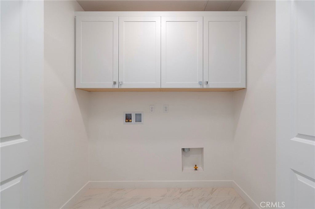 121 Baluster Irvine, CA 92618 - Photo 45 of 80 Laundry