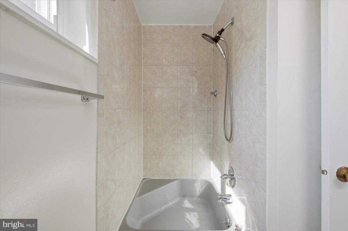 5039 8th Road South Arlington, VA 22204 - Photo 25 of 35