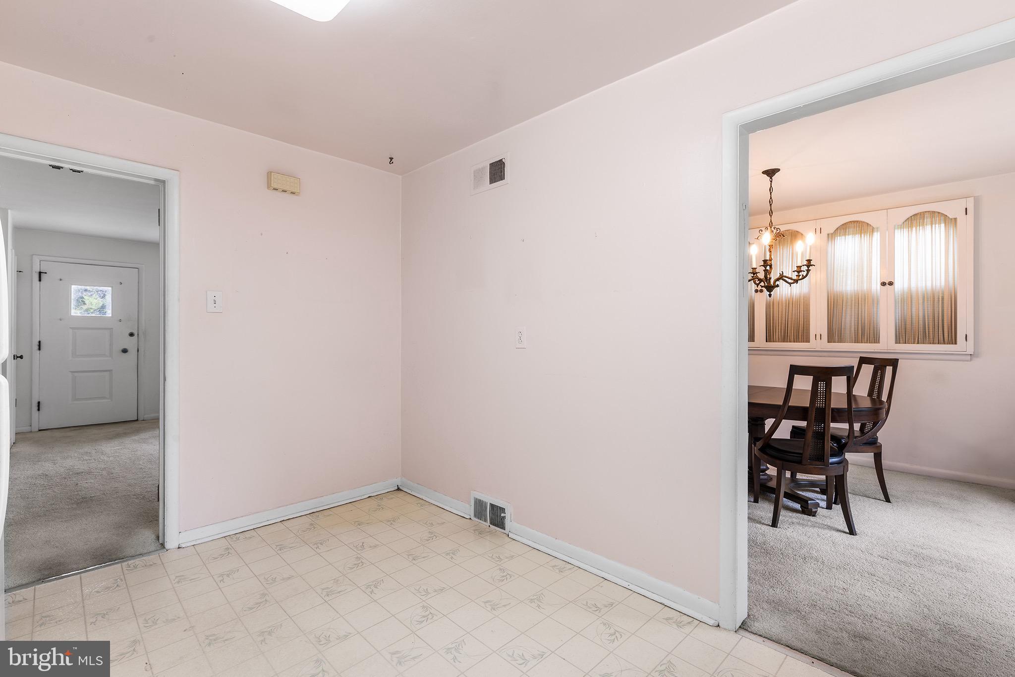 333 Candlewood Road Broomall, PA 19008 - Photo 11 of 27