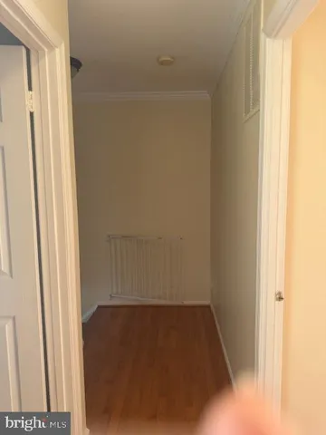 a view of utility room