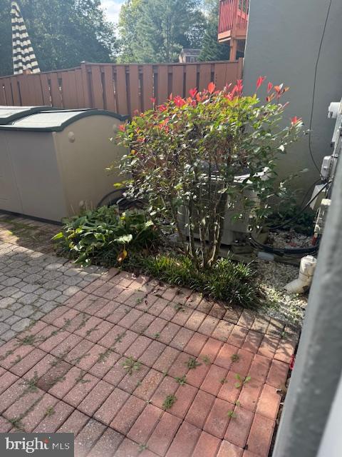 6358 Shaundale Drive Springfield, VA 22152 - Photo 53 of 54 a view of a backyard