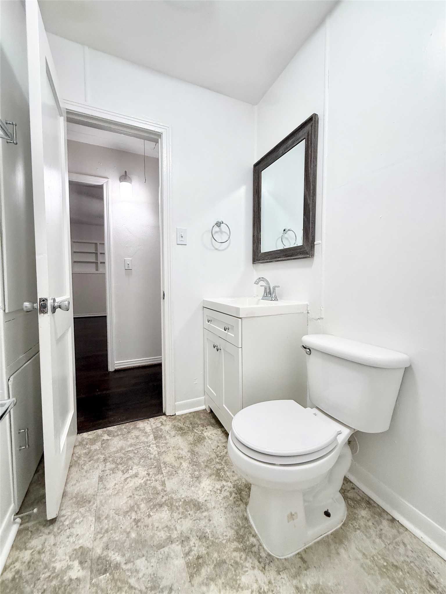 832 South Anderson Street Angleton, TX 77515 - Photo 13 of 19