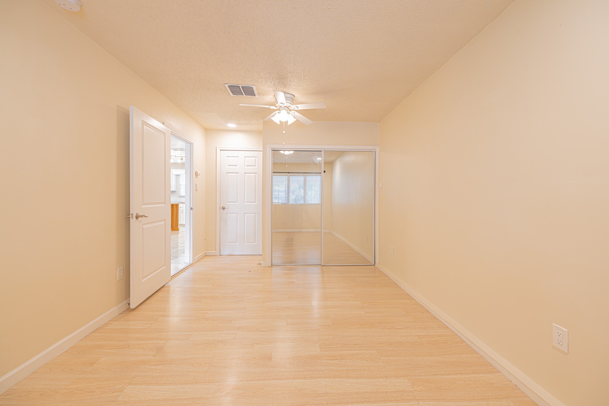 4113 Edison Street Houston, TX 77009 - Photo 14 of 27