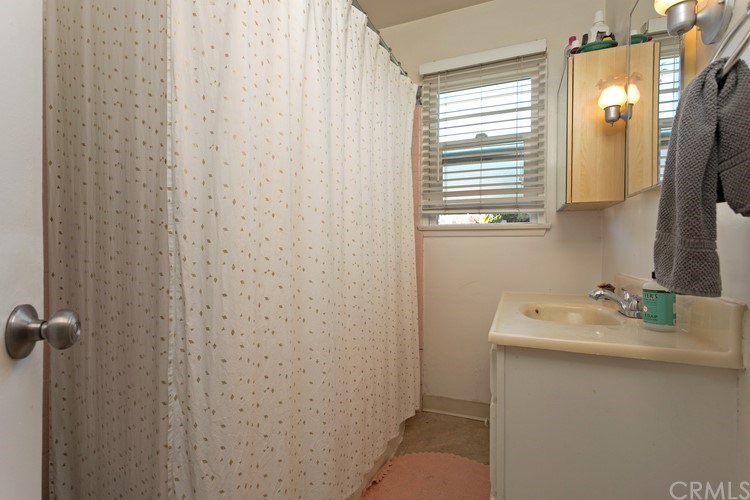 1826 South Tremont Street, Unit 1828 Oceanside, CA 92054 - Photo 15 of 40