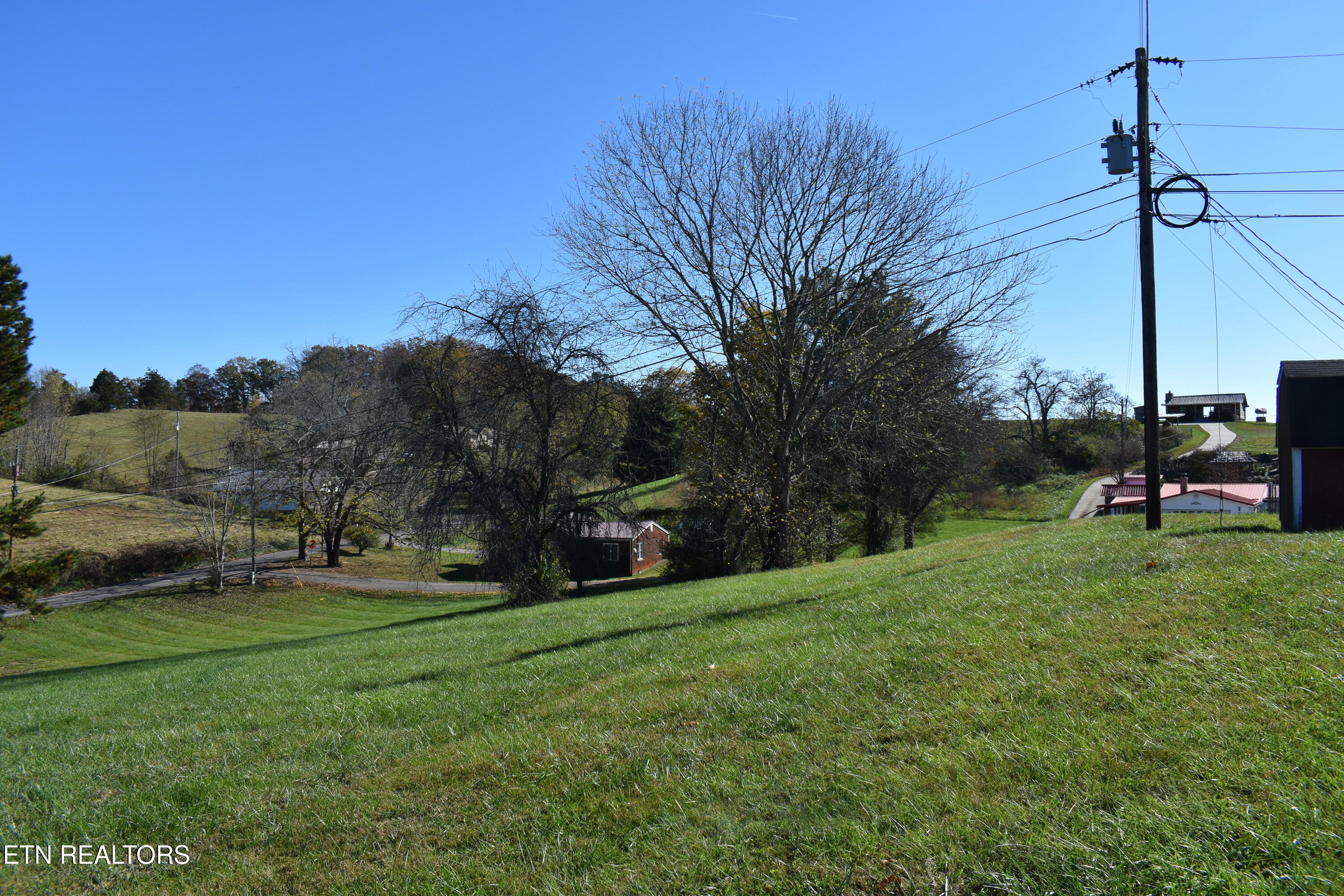 River Road Harrogate, TN 37752 - Photo 7 of 15 DSC_0006