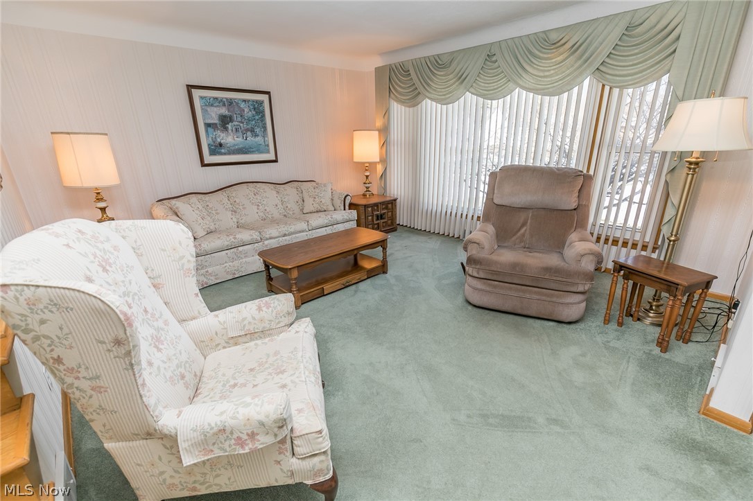 1402 Sunview Road Lyndhurst, OH 44124 - Photo 7 of 35