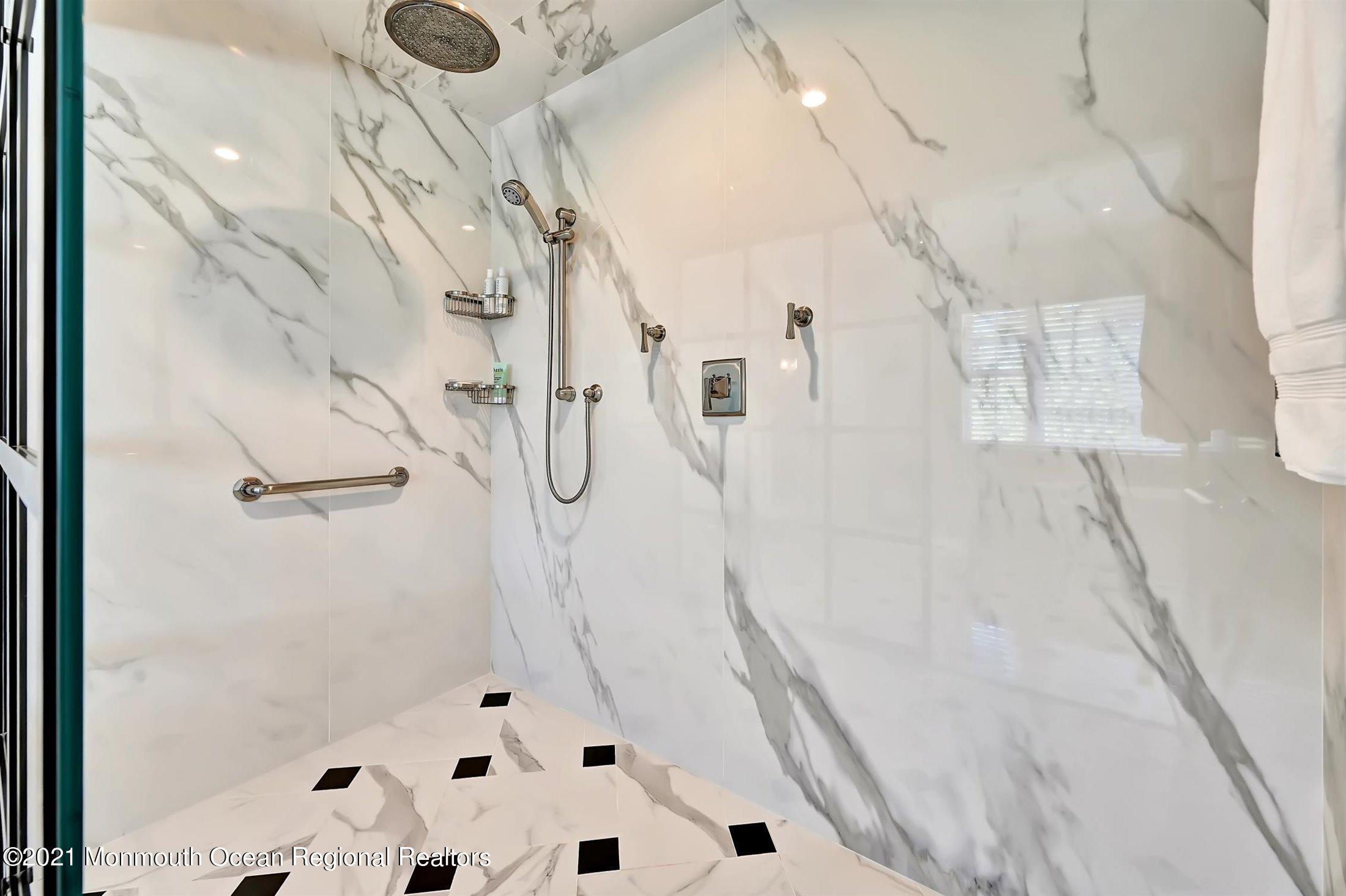 80 Rumson Road Rumson, NJ 07760 - Photo 34 of 50 Master Bath