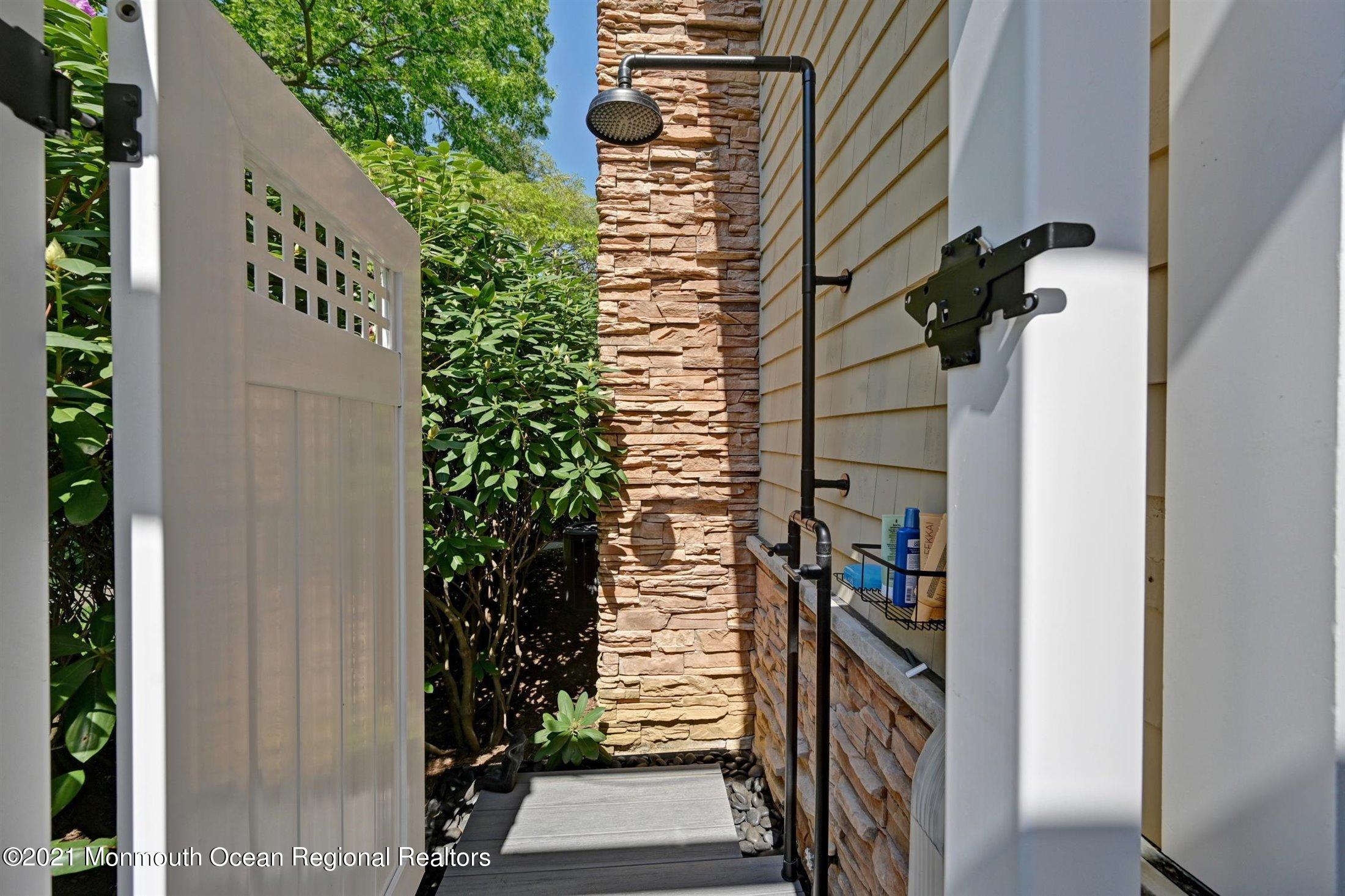 80 Rumson Road Rumson, NJ 07760 - Photo 48 of 50 Outdoor Shower