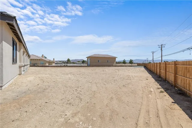 $1,100,000 | 20721 Standing Rock Avenue, Apple Valley, CA 92307
