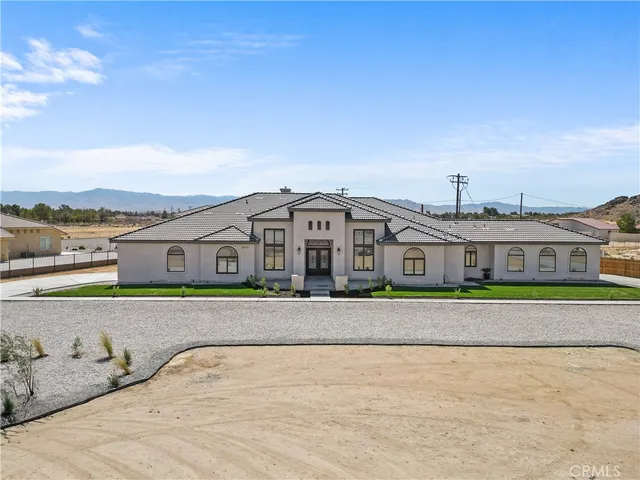 $1,100,000 | 20721 Standing Rock Avenue, Apple Valley, CA 92307