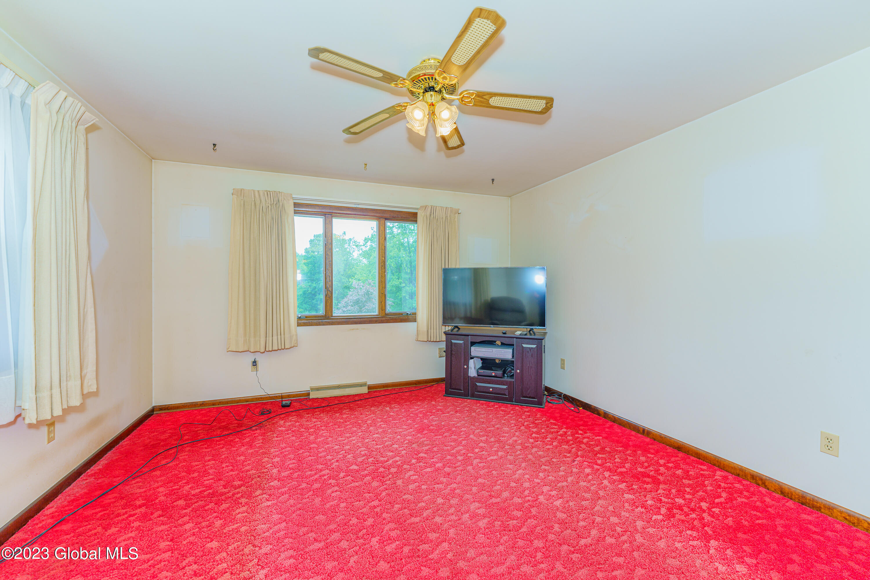 46 Stewart Road Berne, NY 12023 - Photo 8 of 49 2 Livingroom 3