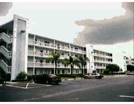 1018 Lincoln A, Unit 1018 Boca Raton, FL 33434 - Photo 1 of 1 Primary Photo