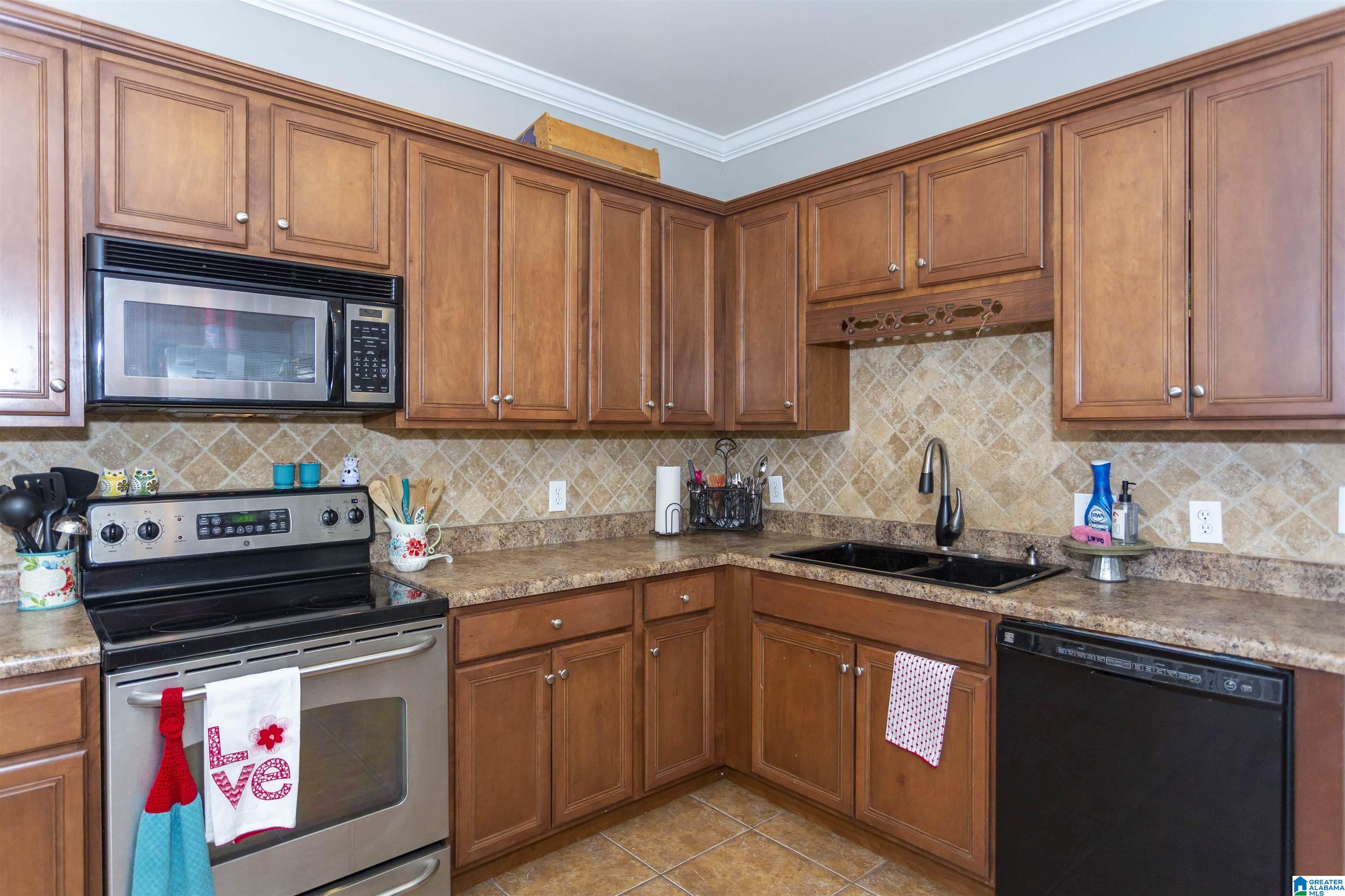 178 King Richards Way Calera, AL 35040 - Photo 17 of 37