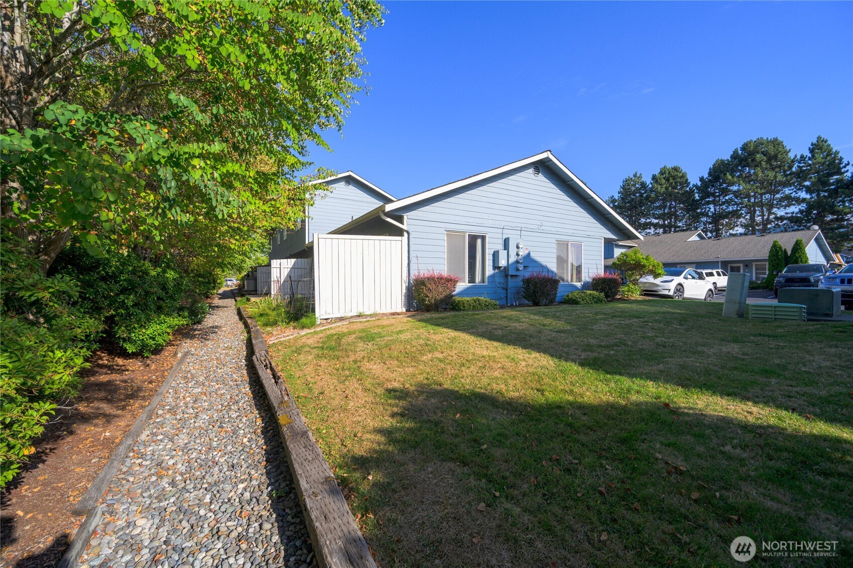 803 South Laventure Road, Unit B Mount Vernon, WA 98274 - Photo 14 of 32 Gallery Image 14