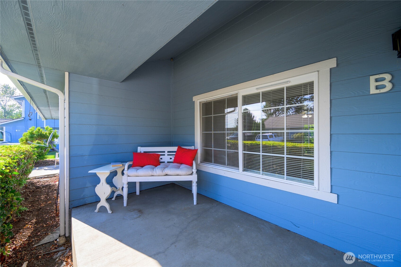 803 South Laventure Road, Unit B Mount Vernon, WA 98274 - Photo 2 of 32 Gallery Image 2