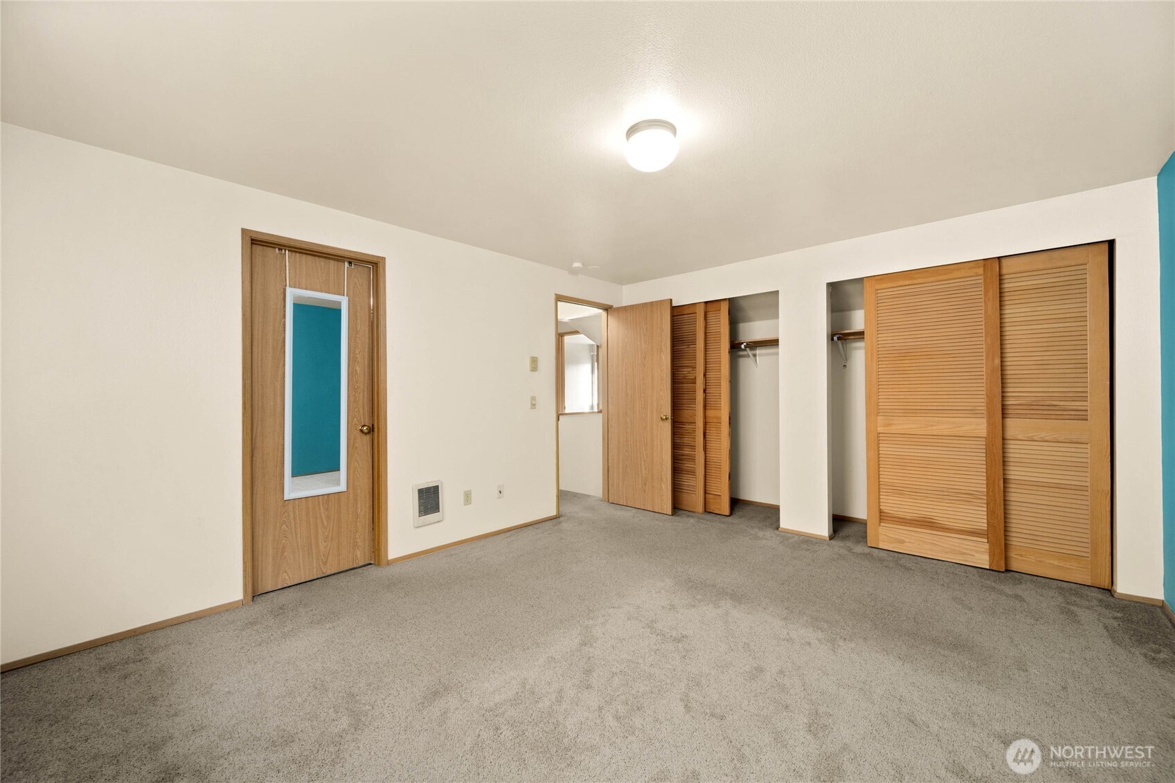 803 South Laventure Road, Unit B Mount Vernon, WA 98274 - Photo 25 of 32 Gallery Image 25