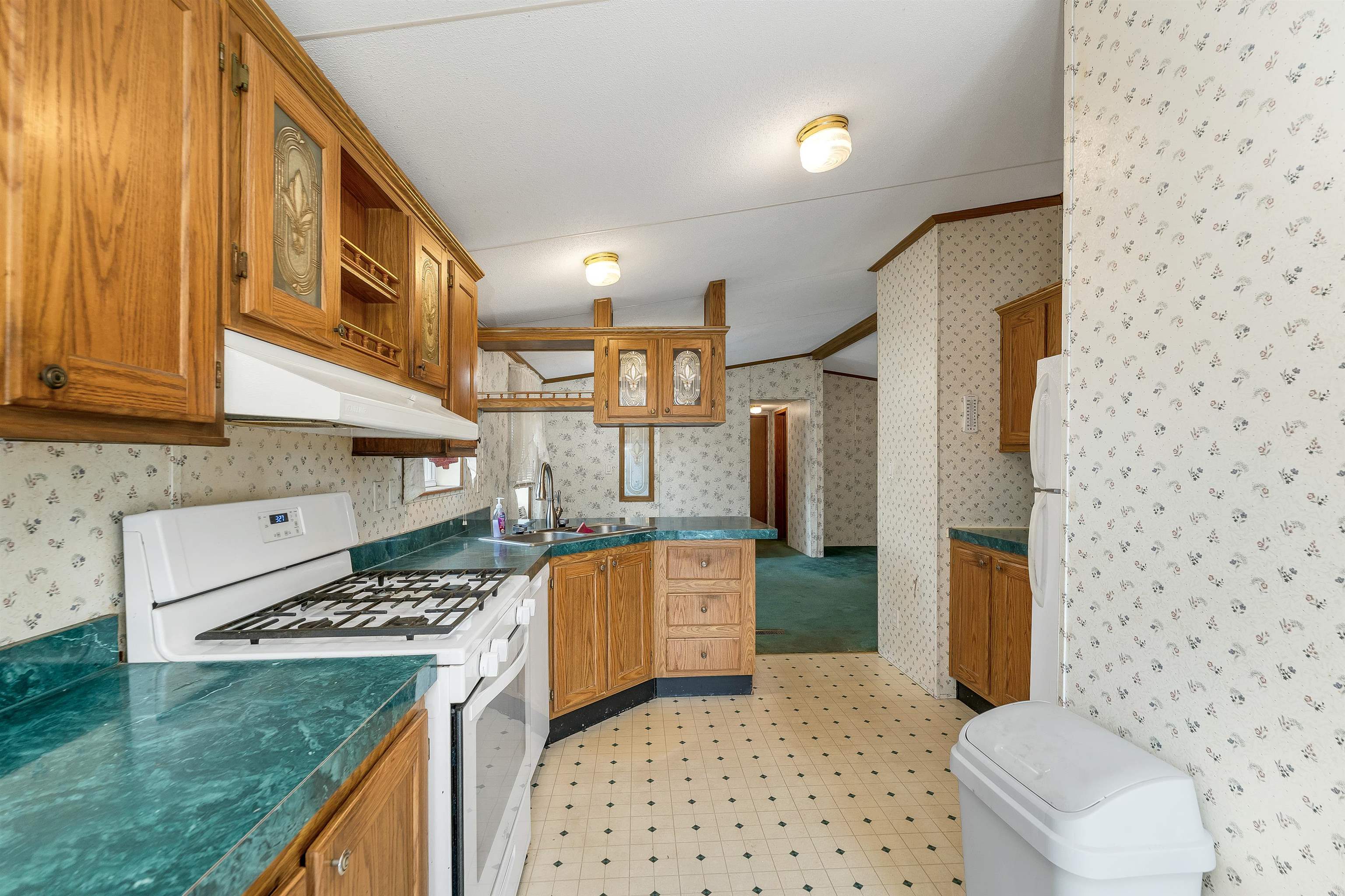 25 Hawthorne Road North Hampton, NH 03862 - Photo 6 of 38 Gallery Image 6