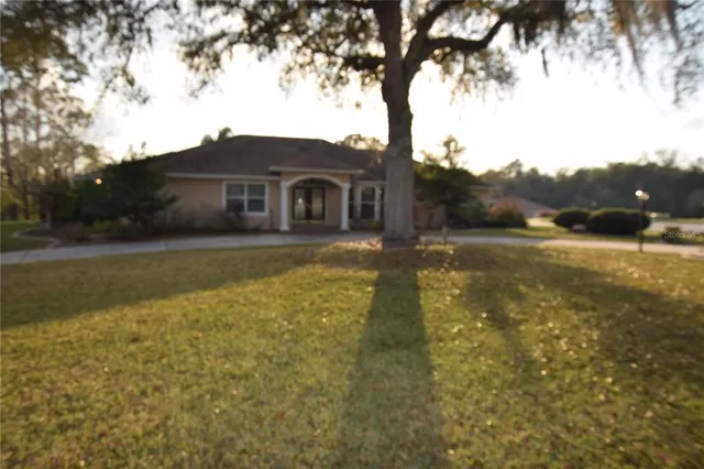 $2,700 | 39125 Tacoma Drive, Lady Lake, FL 32159
