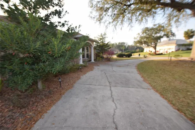 $2,700 | 39125 Tacoma Drive, Lady Lake, FL 32159