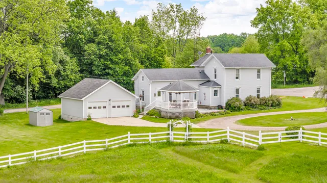 $425,000 | 6750 County Farm Road, Jackson, MI 49201