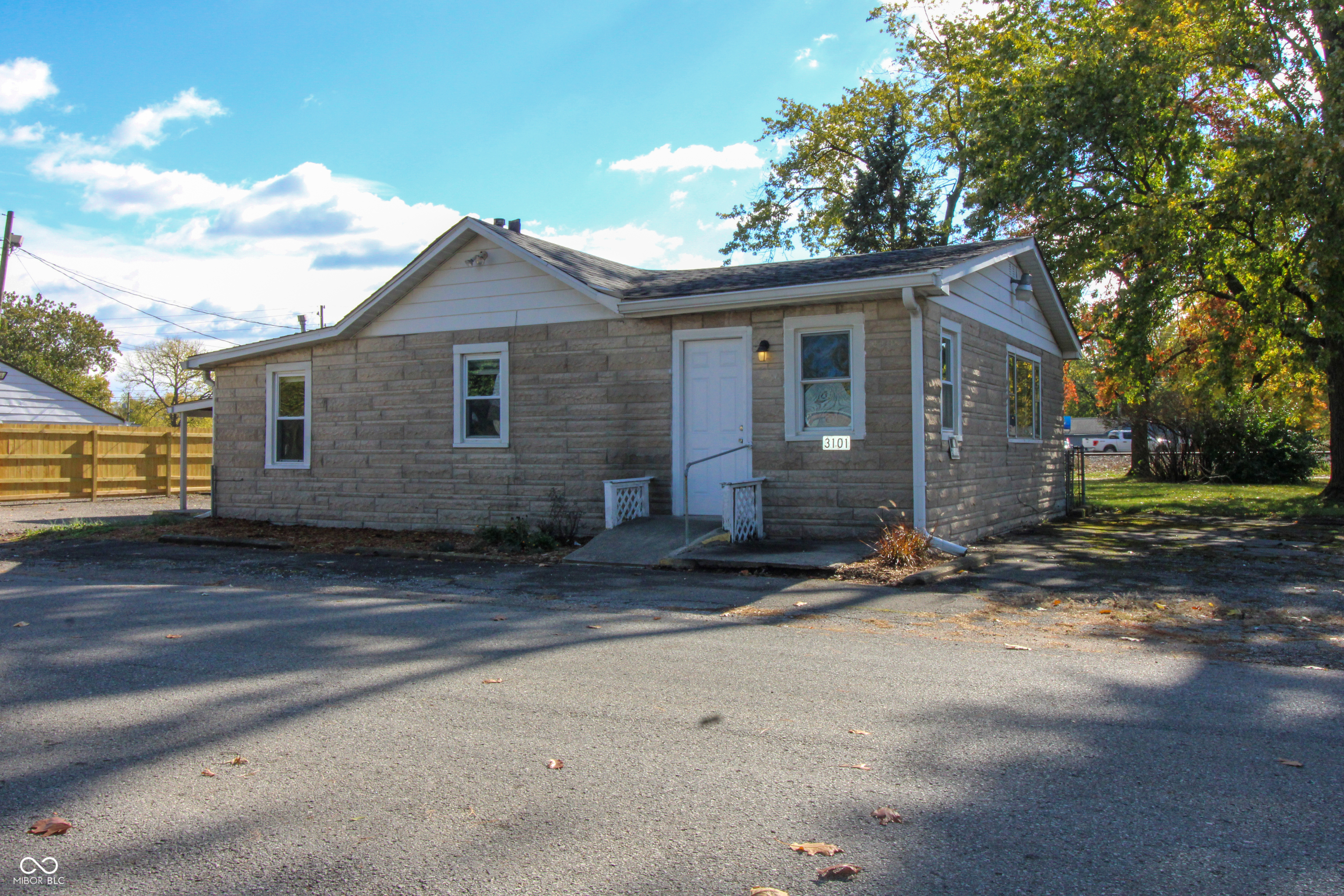 3101 Collier Street Indianapolis, IN 46241 - Photo 1 of 14