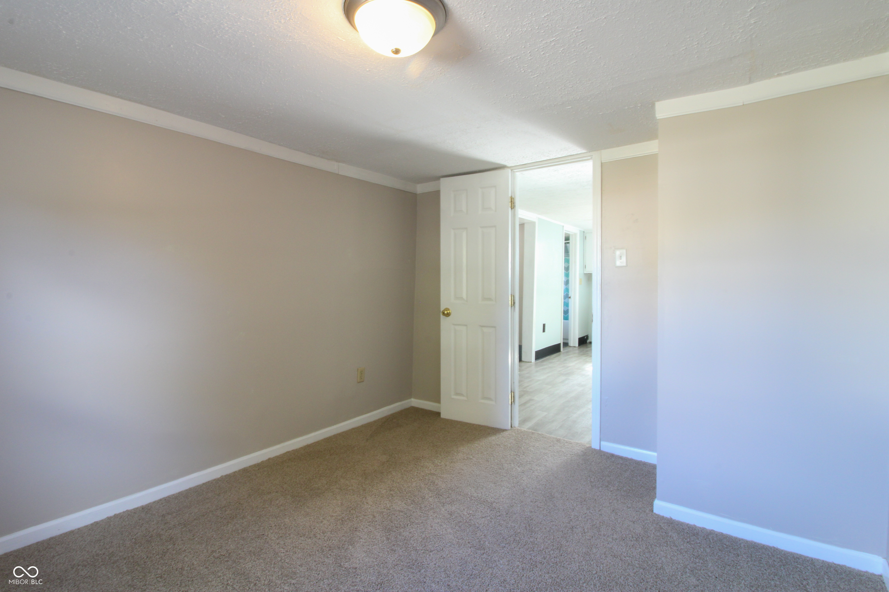 3101 Collier Street Indianapolis, IN 46241 - Photo 6 of 14