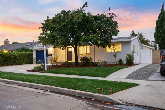 $4,950 | 6300 East Fairbrook Street, Long Beach, CA 90815