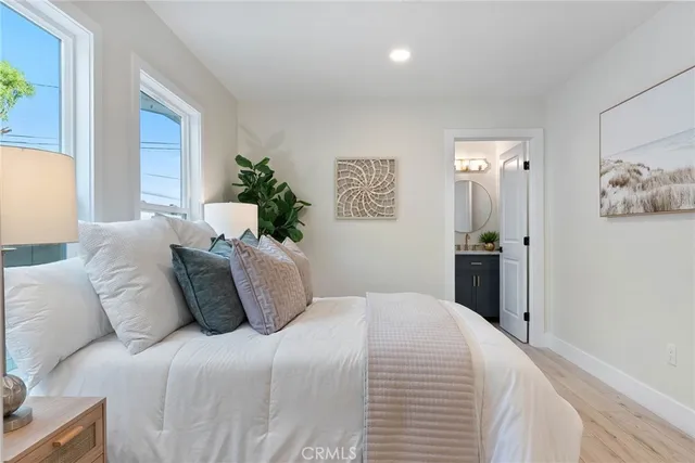 $4,950 | 6300 East Fairbrook Street, Long Beach, CA 90815