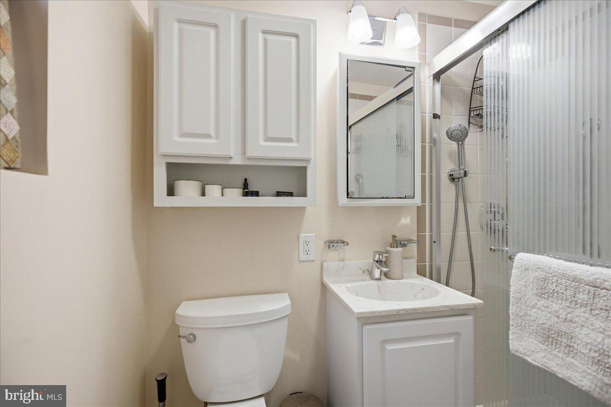 10802 Lockridge Drive Silver Spring, MD 20901 - Photo 34 of 45