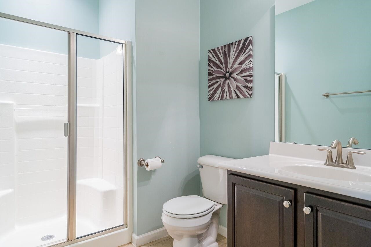 1323 Rodessa Run Raleigh, NC 27607 - Photo 6 of 30 First Floor Full Bathroom