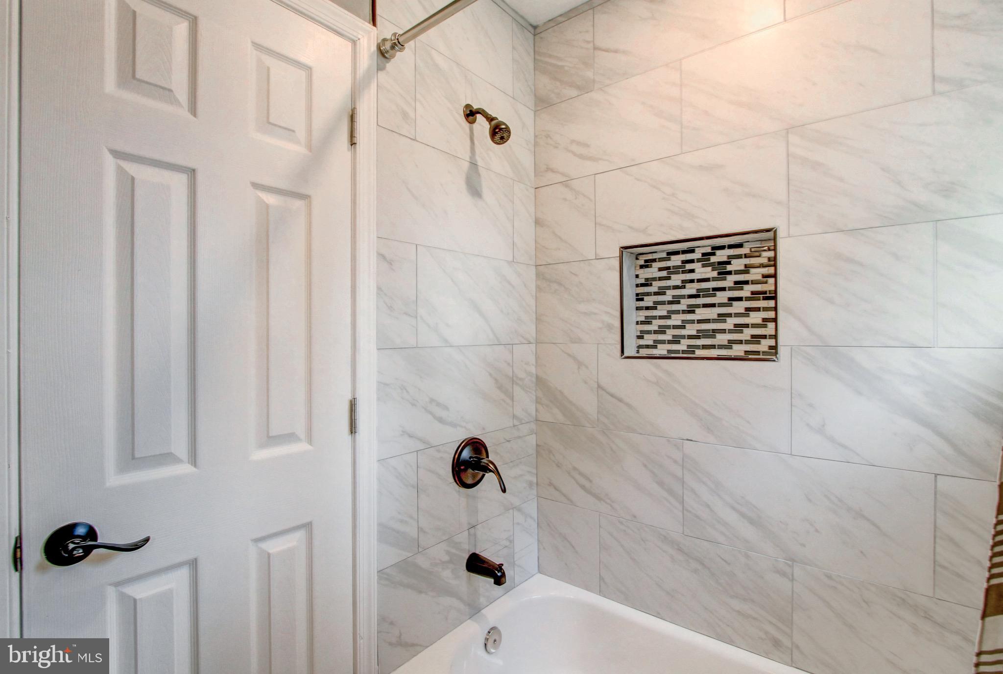 6 Village Road Baltimore, MD 21208 - Photo 15 of 22 Full Hall Bathroom