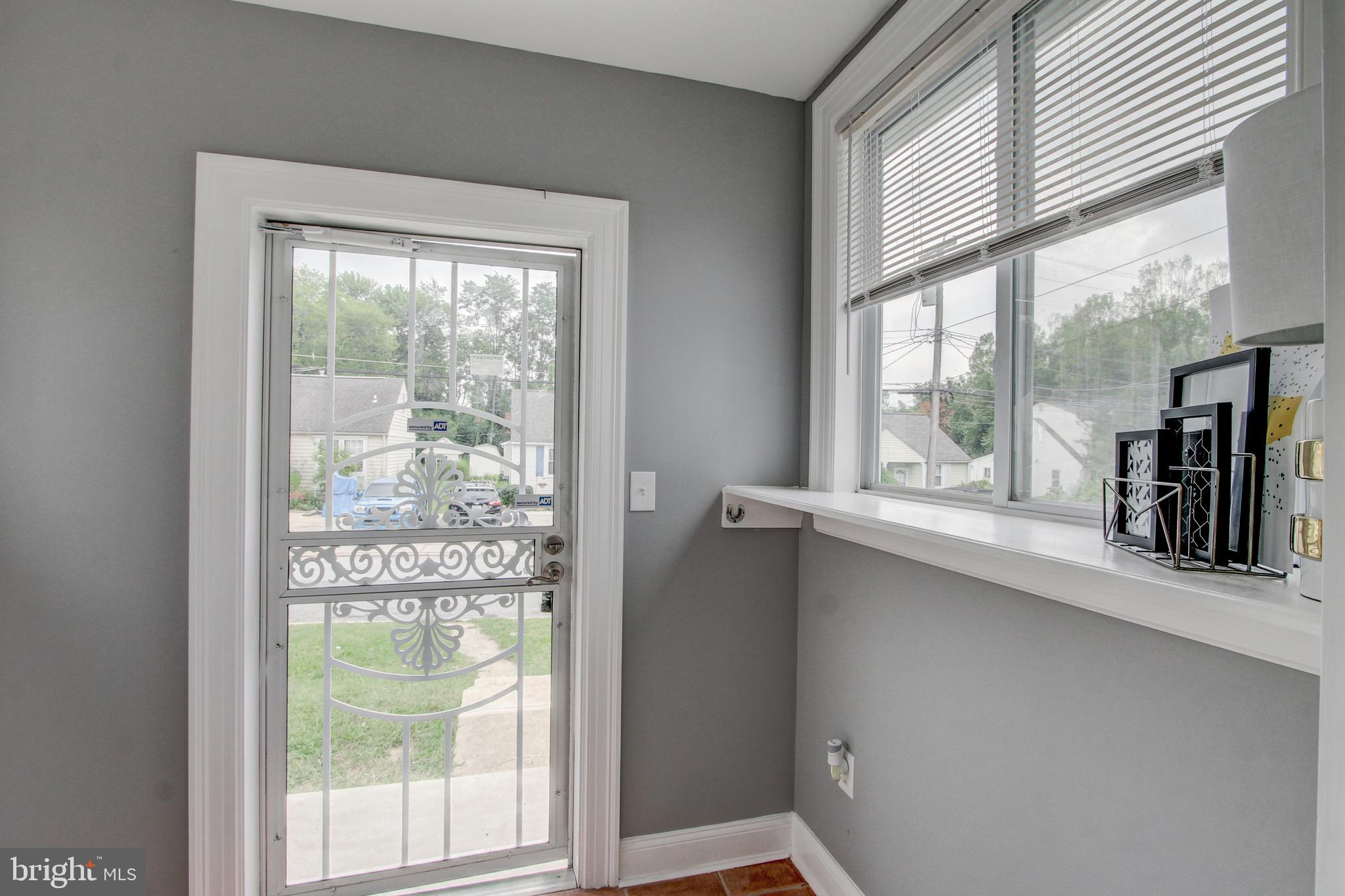 6 Village Road Baltimore, MD 21208 - Photo 7 of 22 Enclosed Foyer
