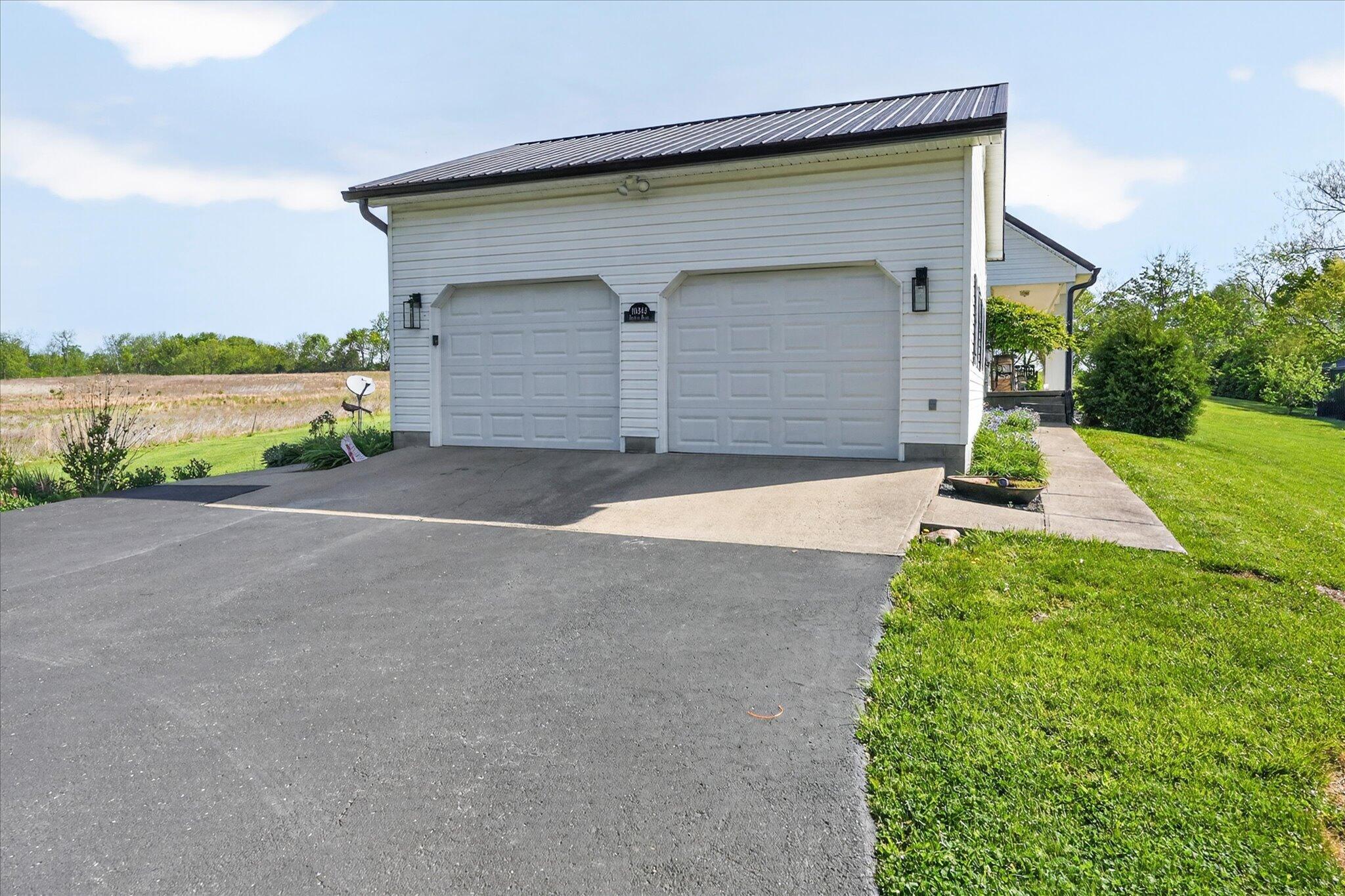 10343 Thomas Road Leesburg, OH 45135 - Photo 6 of 50 Gallery Image 6