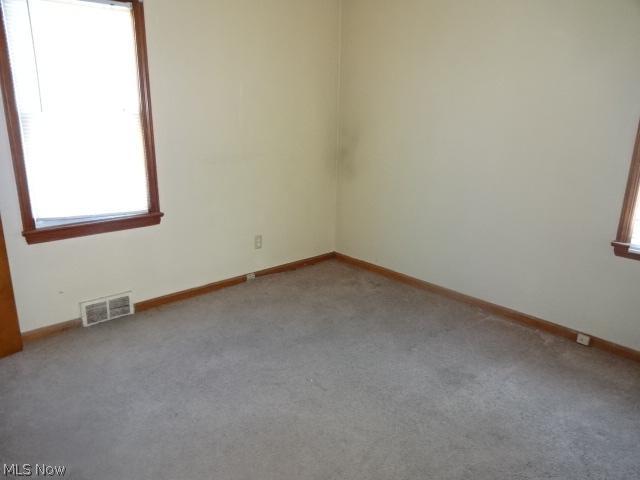 6910 Ridgewood Avenue Parma, OH 44129 - Photo 6 of 8