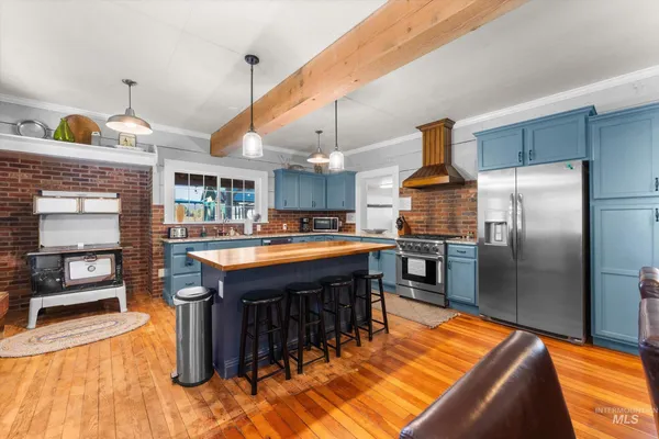 $1,589,000 | 315 South Middlefork Road, Garden Valley, ID 83622