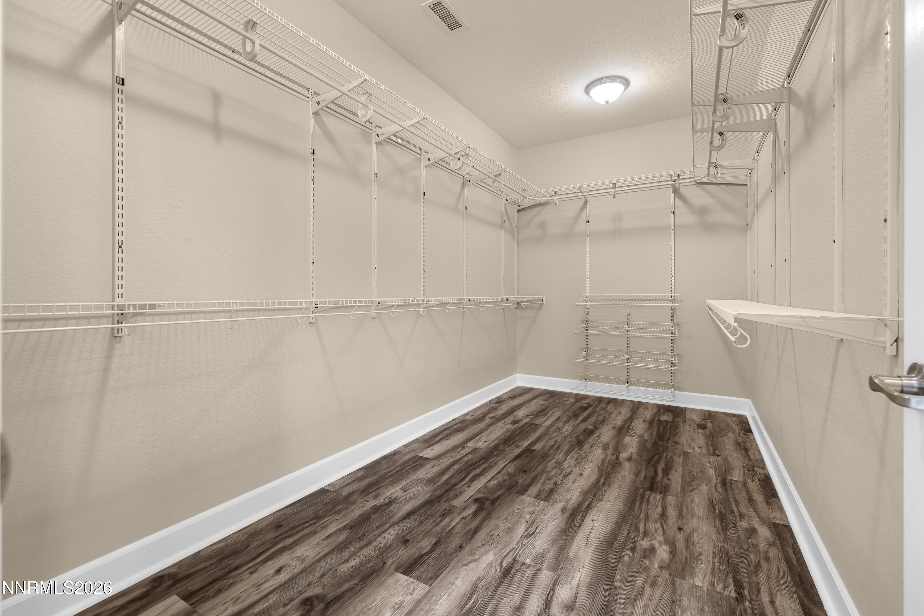 10475 Mott Court Reno, NV 89521 - Photo 24 of 44 Mott10475-027