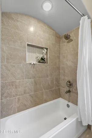 $384,950 | 101 Bonnie Trail, Santa Teresa, NM 88008