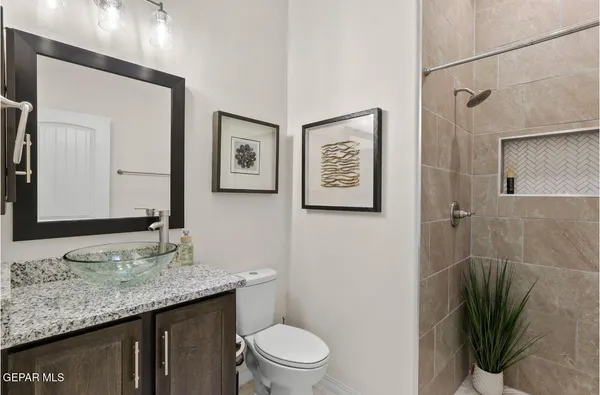 $384,950 | 101 Bonnie Trail, Santa Teresa, NM 88008