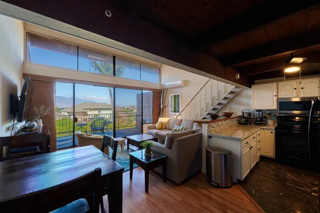 $950,000 | 2387 South Kihei Road, Unit C405, Kihei, HI 96753