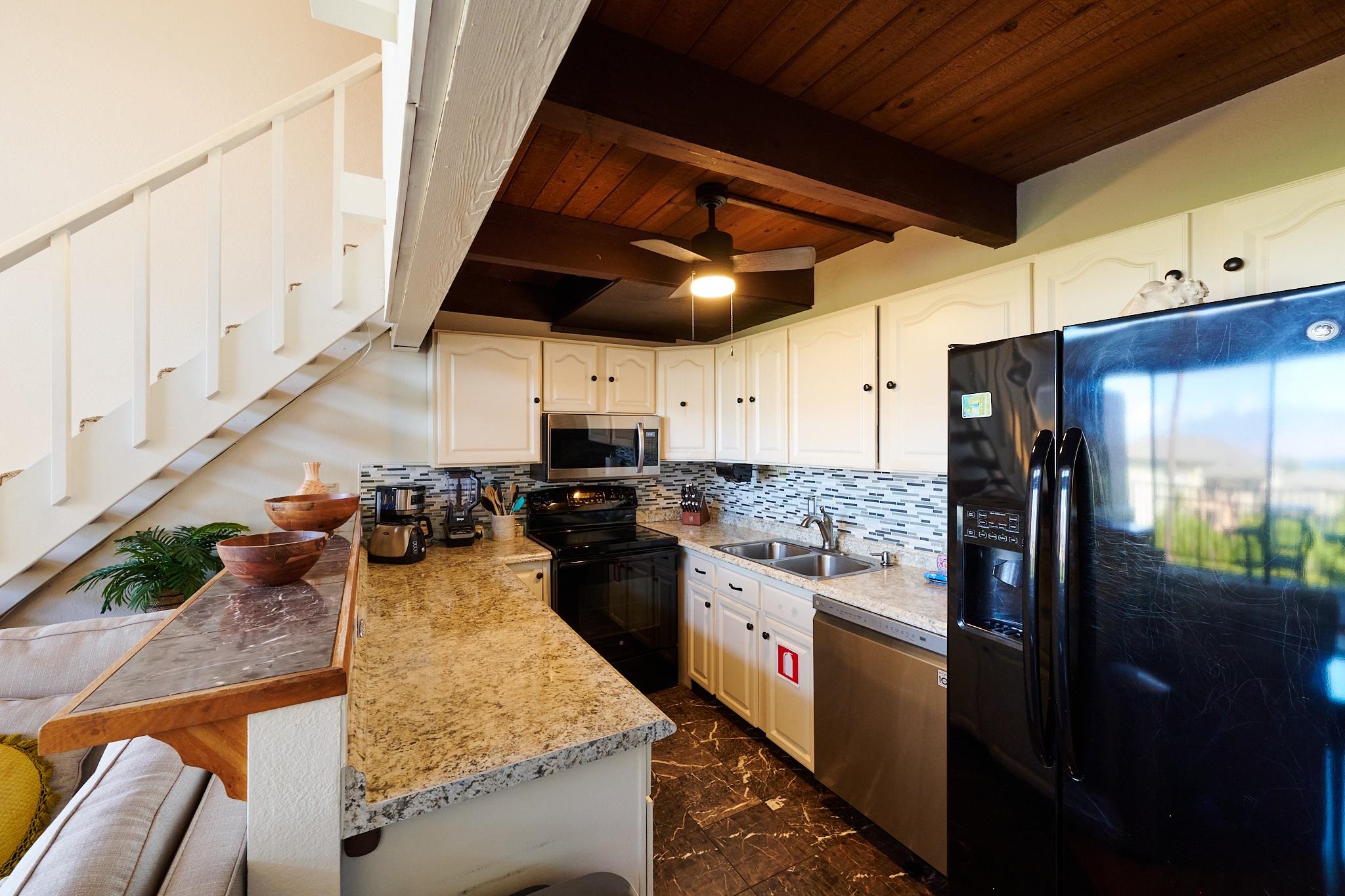 2387 South Kihei Road, Unit C405 Kihei, HI 96753 - Photo 10 of 46