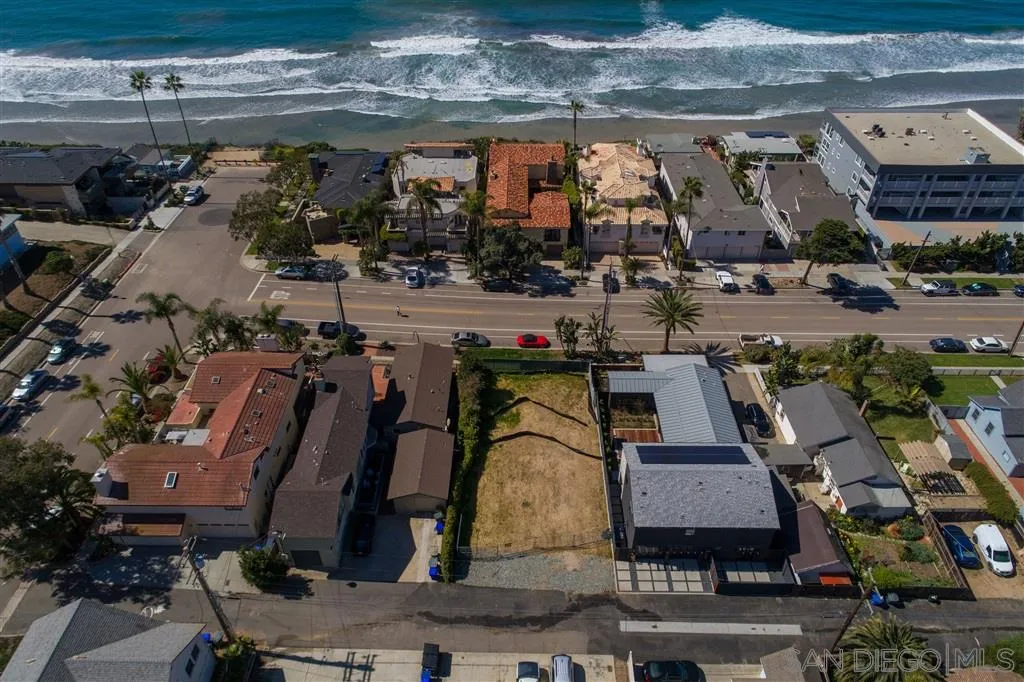 541 4th Street, Unit 11 Encinitas, CA 92024 - Photo 1 of 13 Gallery Image 1