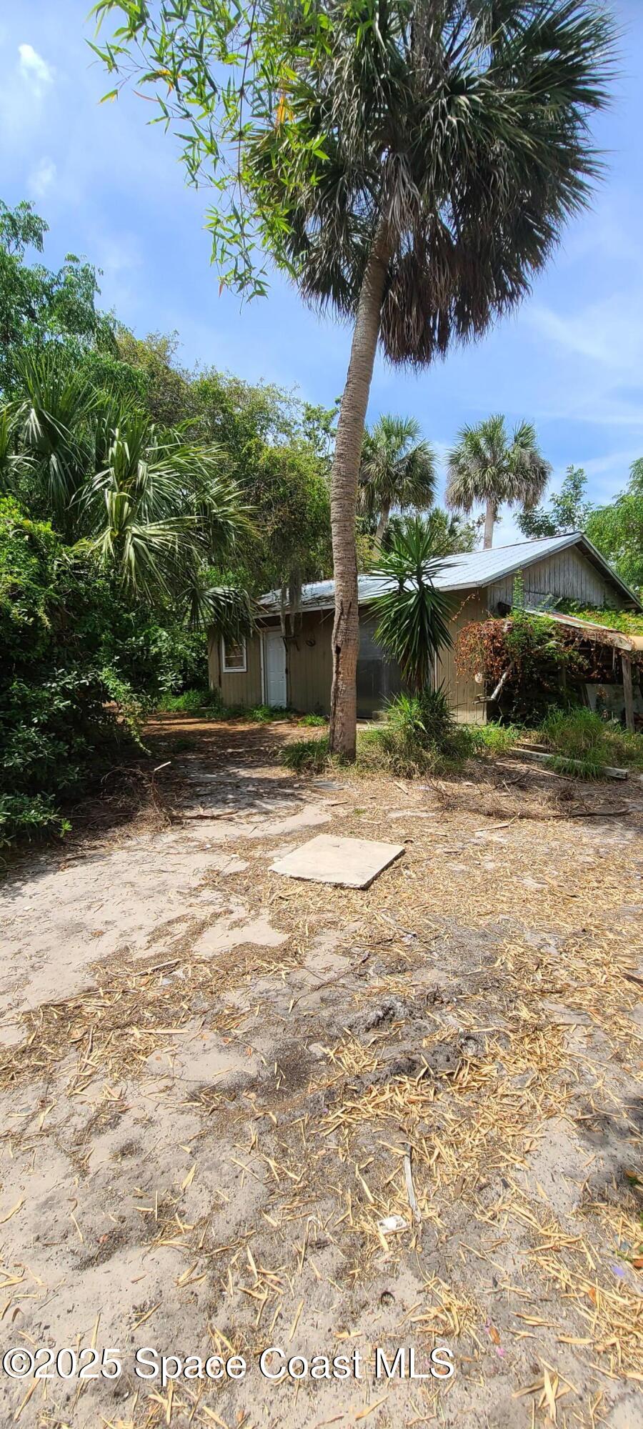 2920 Township Road Malabar, FL 32950 - Photo 2 of 28 20250422_142730