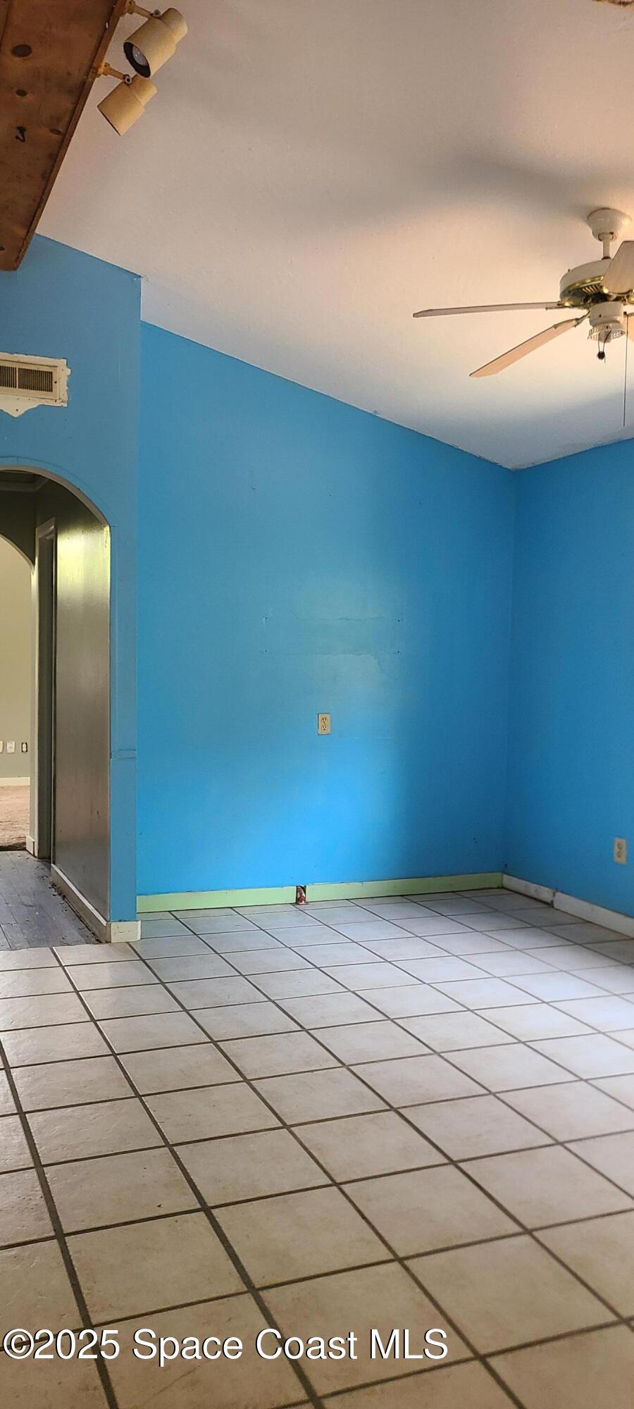 2920 Township Road Malabar, FL 32950 - Photo 8 of 28 20250422_143406