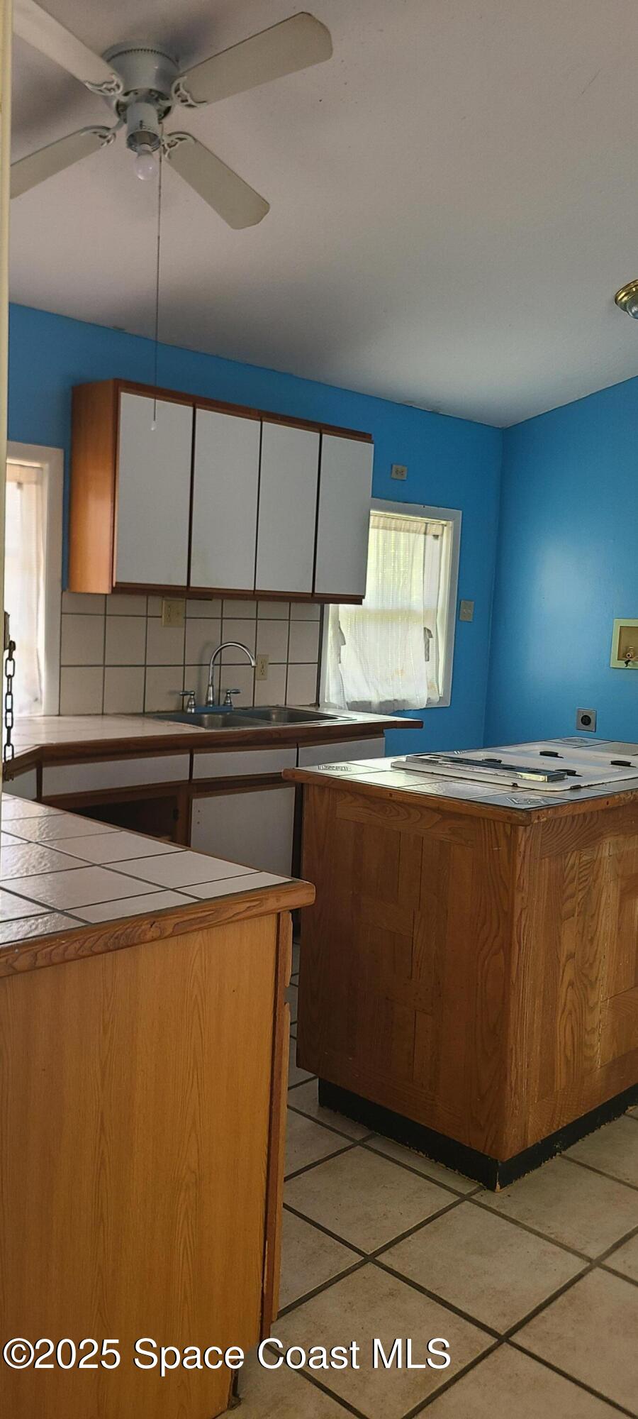 2920 Township Road Malabar, FL 32950 - Photo 9 of 28 20250422_143413