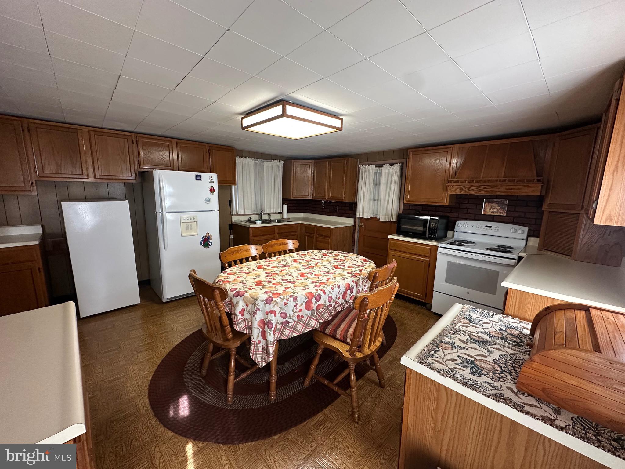 20415 Ruby Industrial Road Frostburg, MD 21532 - Photo 14 of 24 Kitchen