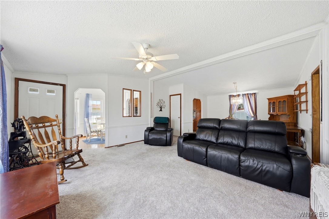 22 Cypress Road Cheektowaga, NY 14227 - Photo 5 of 28