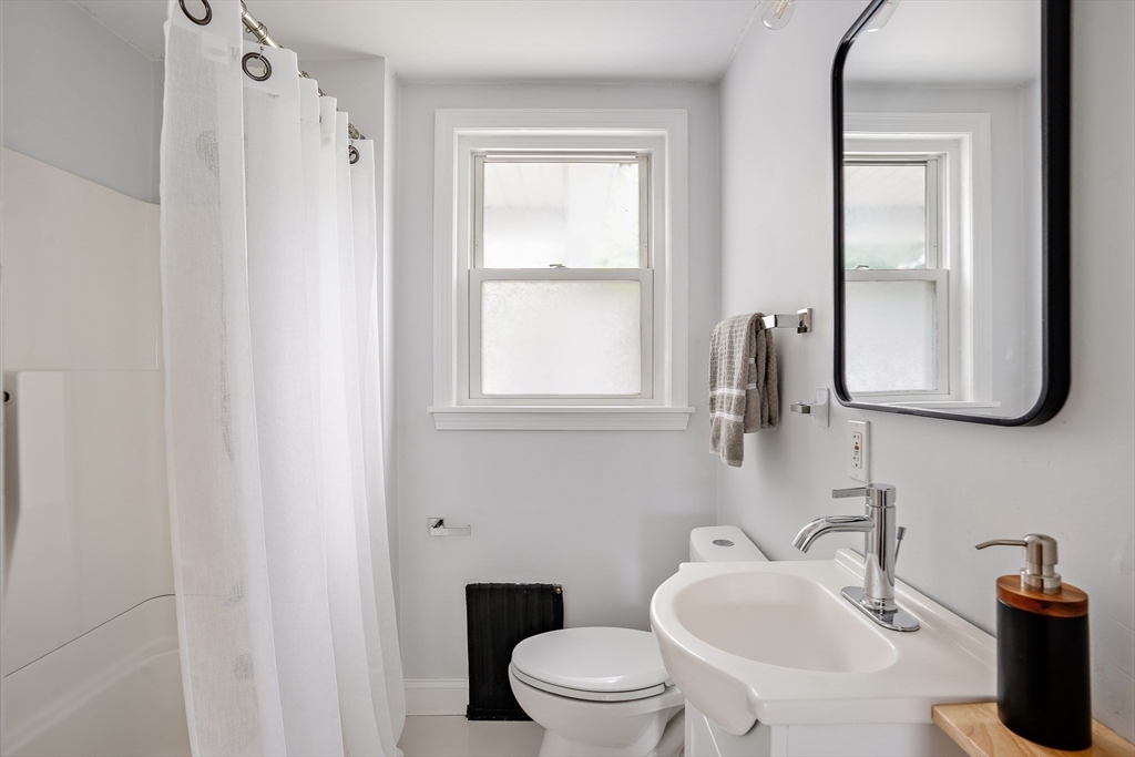 21 Fessenden Road, Unit 21 Arlington, MA 02476 - Photo 9 of 19