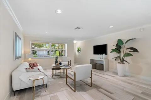 $1,395,000 | 211 Northwest 17th Street, Delray Beach, FL 33444
