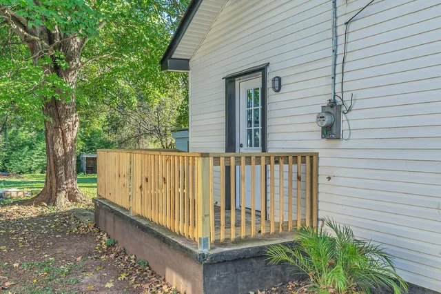 $185,000 | 402 England Street East, Cowan, TN 37318